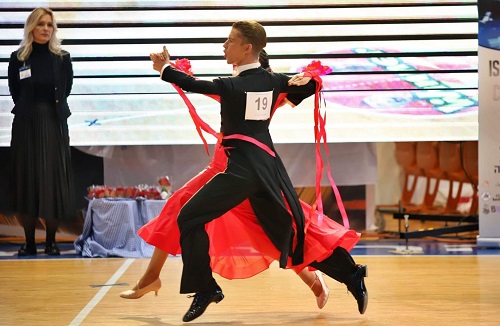 לראשונה תחרות בינלאומית בריקודים סלונים